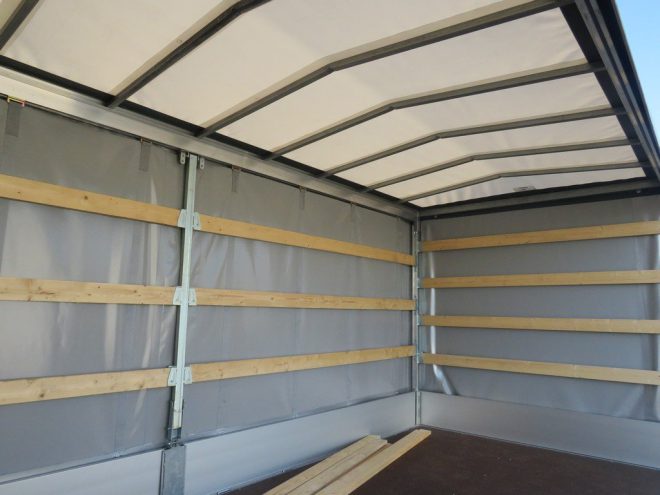 Easyline Huifaanhangwagen tridemas 505x200x205cm 3500kg Schuifzeil met spansluitingen